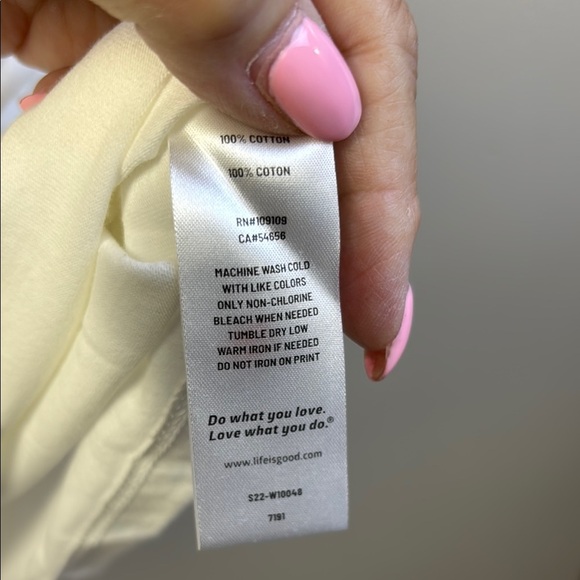 Life Is Good Red and White Short Sleeve Tees - Picture 3 of 6